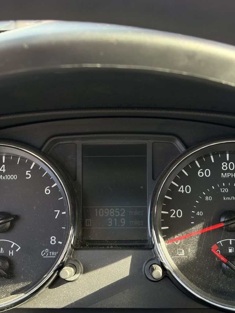 Photo 19 of this NISSAN ROGUE
