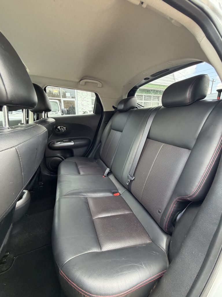 Photo 8 of this NISSAN JUKE