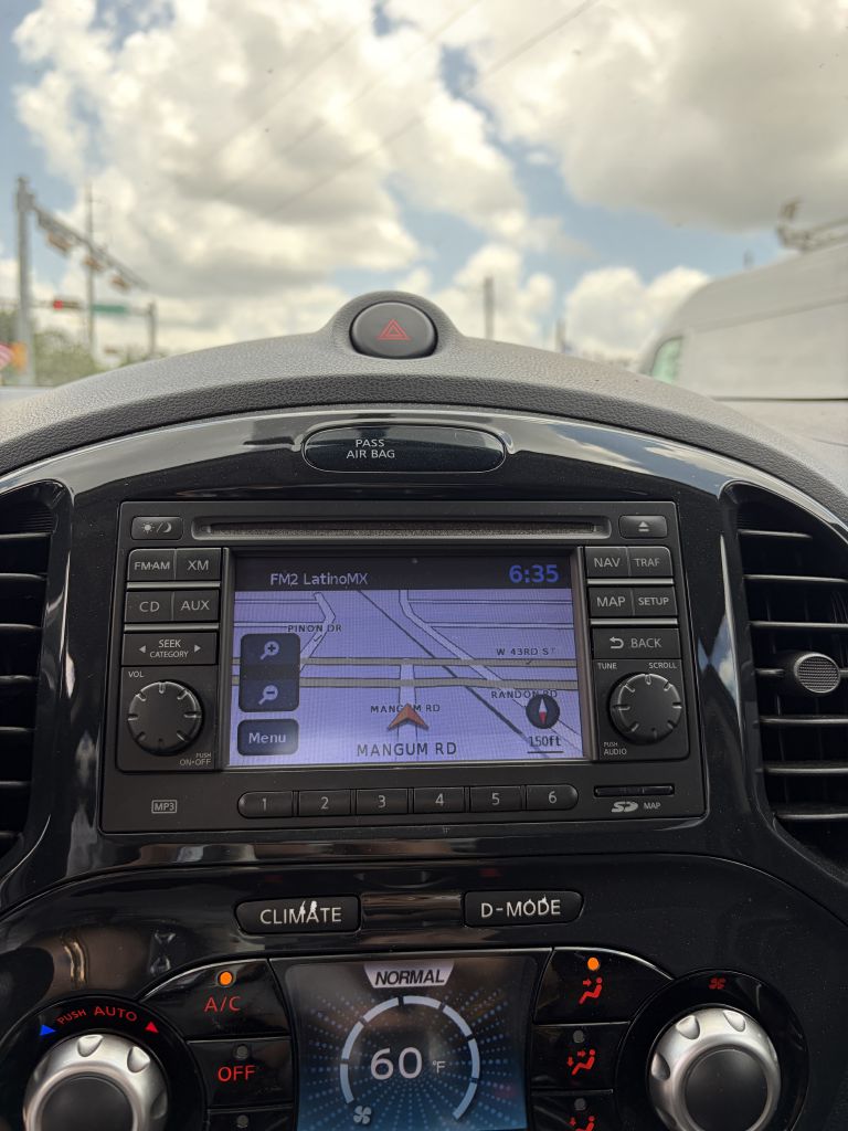 Photo 14 of this NISSAN JUKE