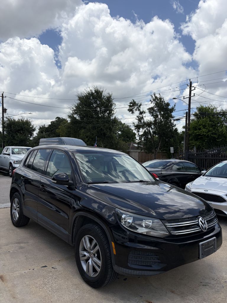 Photo 7 of this VOLKSWAGEN TIGUAN