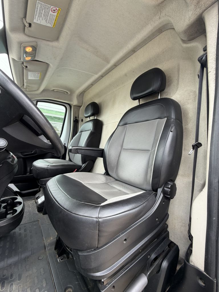 Photo 37 of this RAM PROMASTER 3500