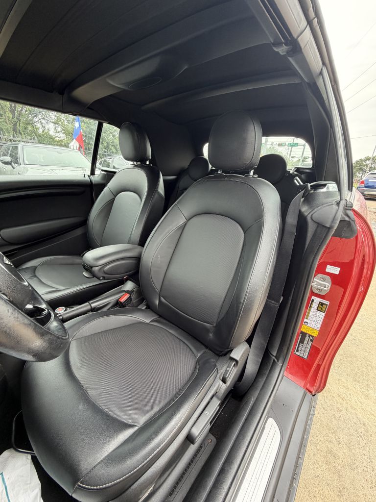 Photo 7 of this MINI COOPER