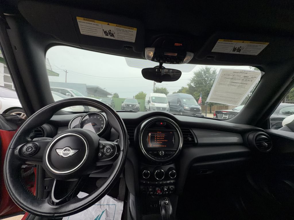 Photo 10 of this MINI COOPER