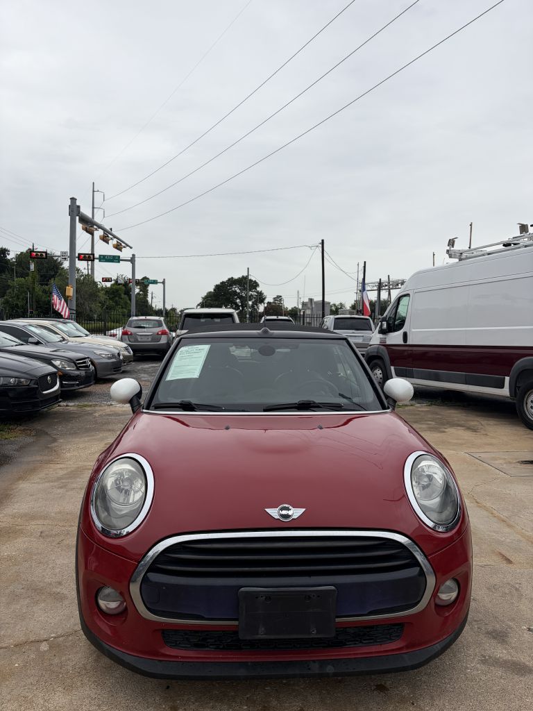 Photo 2 of this MINI COOPER