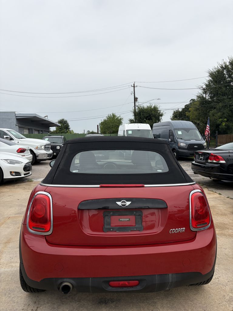 Photo 15 of this MINI COOPER