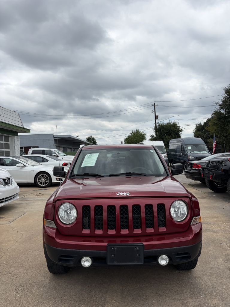 Photo 3 of this JEEP PATRIOT