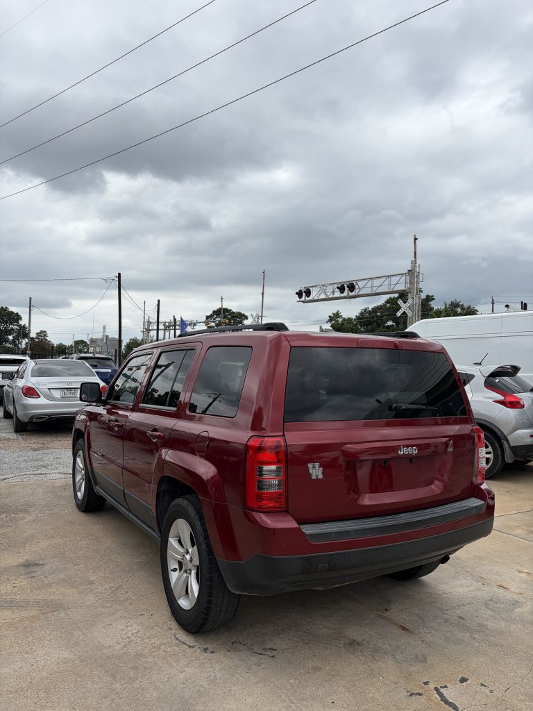 Photo 7 of this JEEP PATRIOT