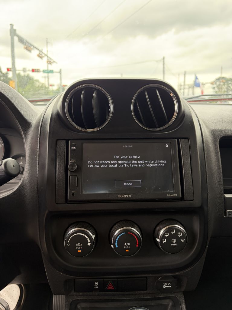 Photo 29 of this JEEP PATRIOT