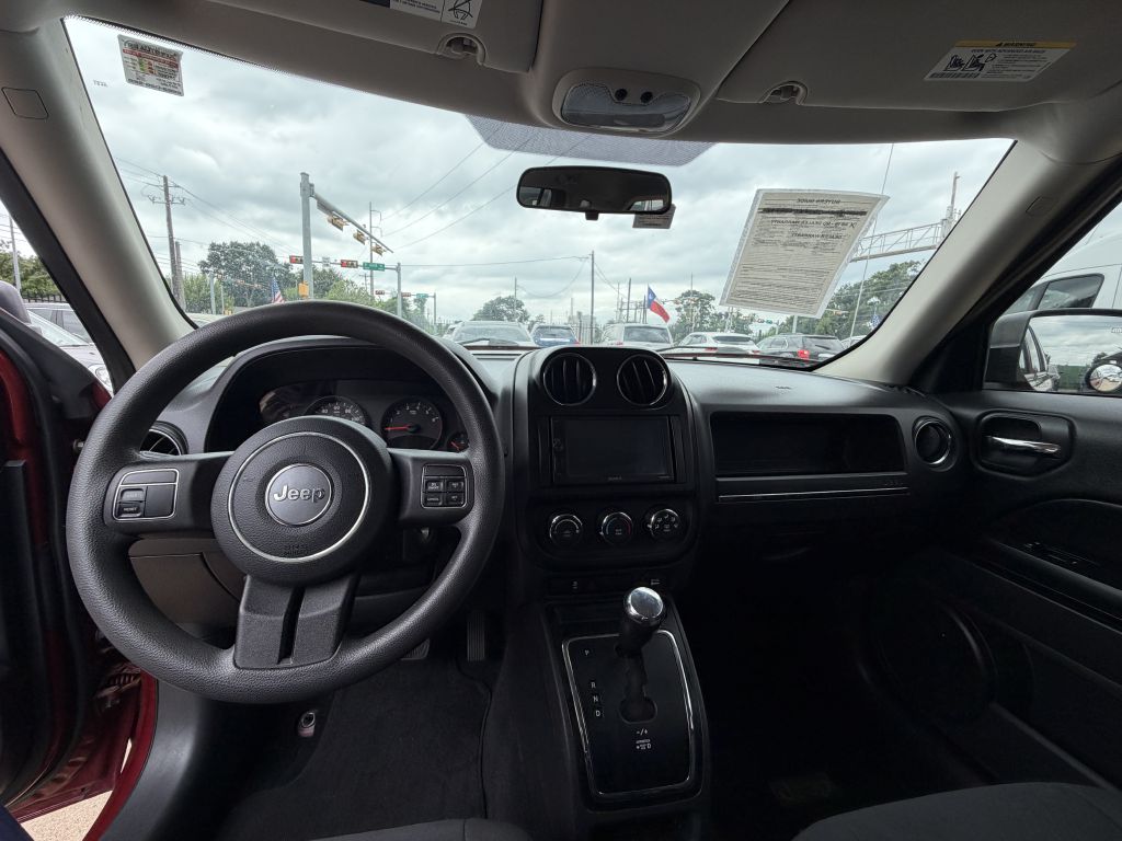Photo 32 of this JEEP PATRIOT