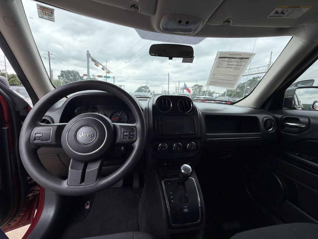 Photo 33 of this JEEP PATRIOT