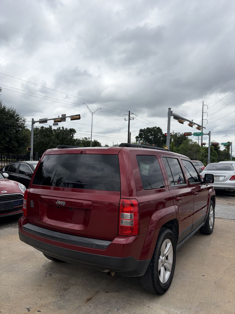 Photo 51 of this JEEP PATRIOT