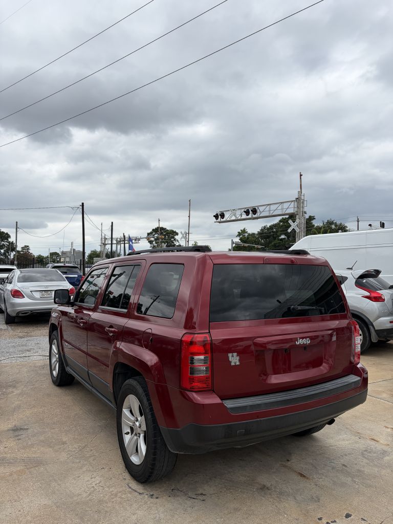 Photo 56 of this JEEP PATRIOT