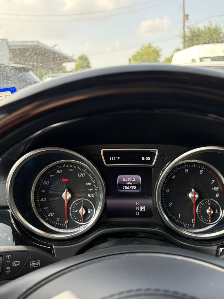 Photo 18 of this MERCEDES-BENZ GLS