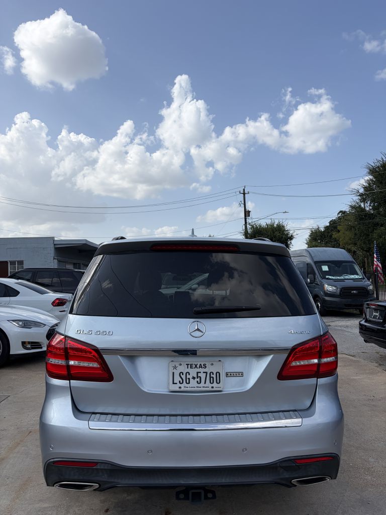 Photo 37 of this MERCEDES-BENZ GLS