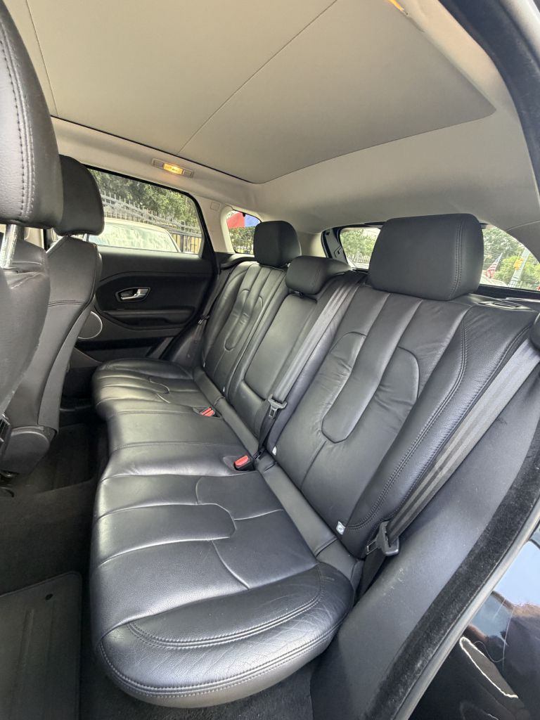 Photo 80 of this LAND ROVER RANGE ROVER EVO