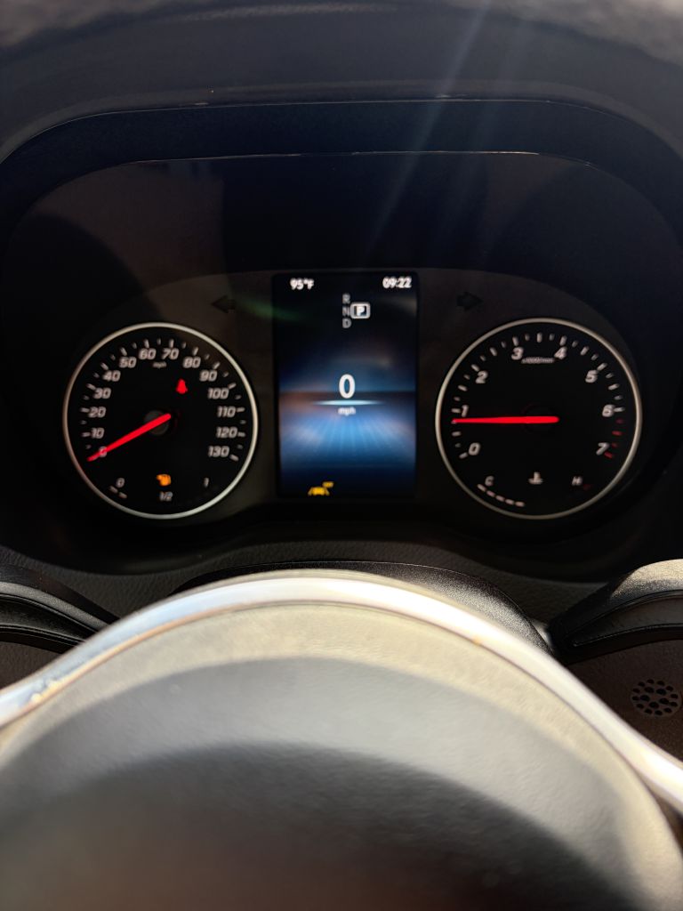 Photo 10 of this MERCEDES-BENZ SPRINTER