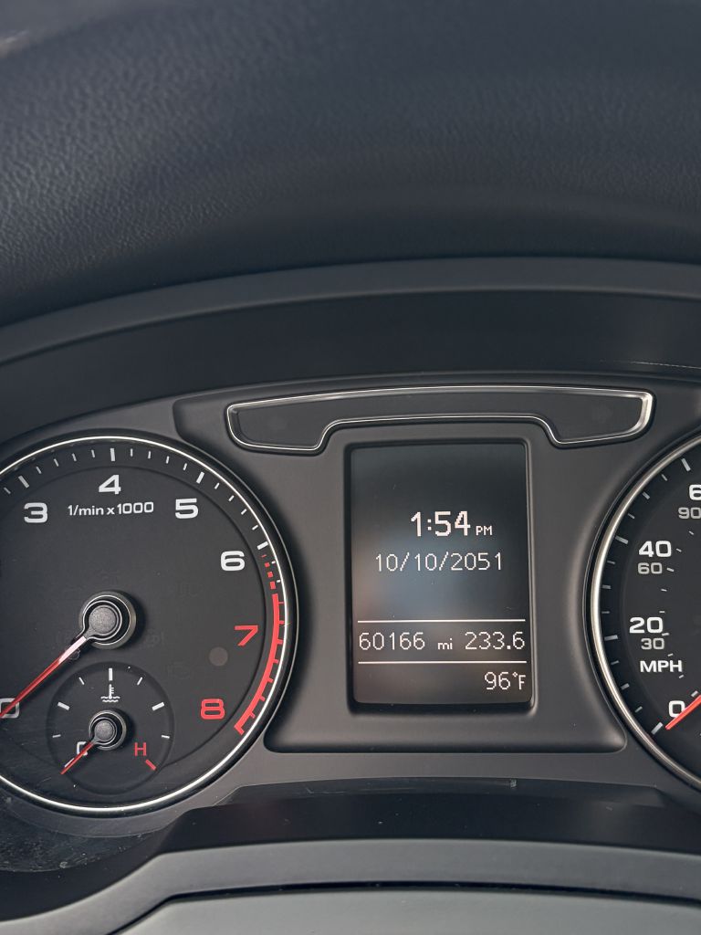 Photo 19 of this AUDI Q3
