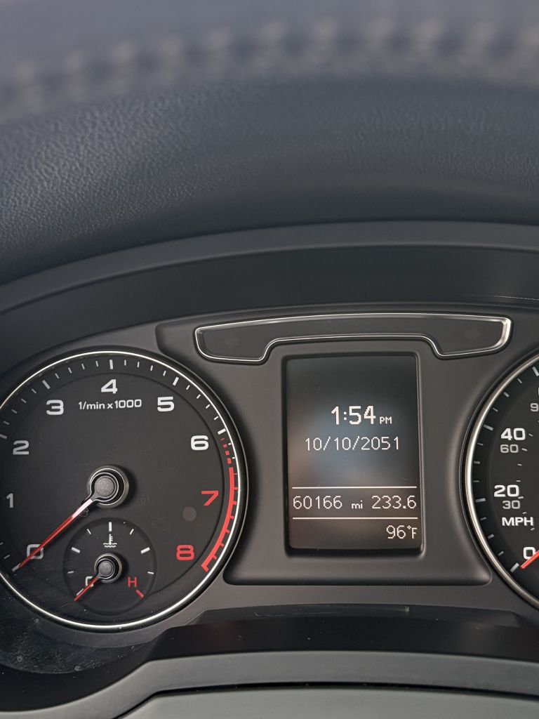 Photo 59 of this AUDI Q3