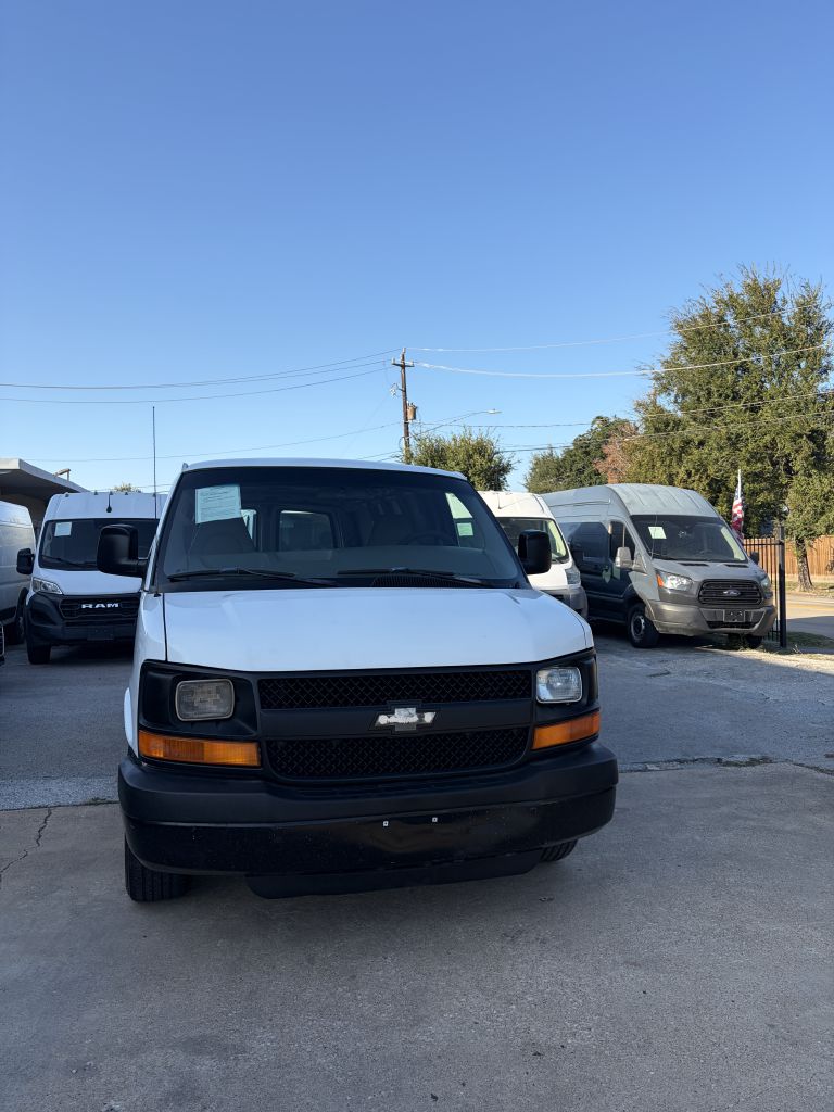 Photo 5 of this CHEVROLET EXPRESS G1500