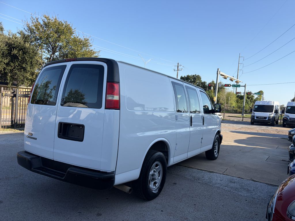 Photo 8 of this CHEVROLET EXPRESS G1500