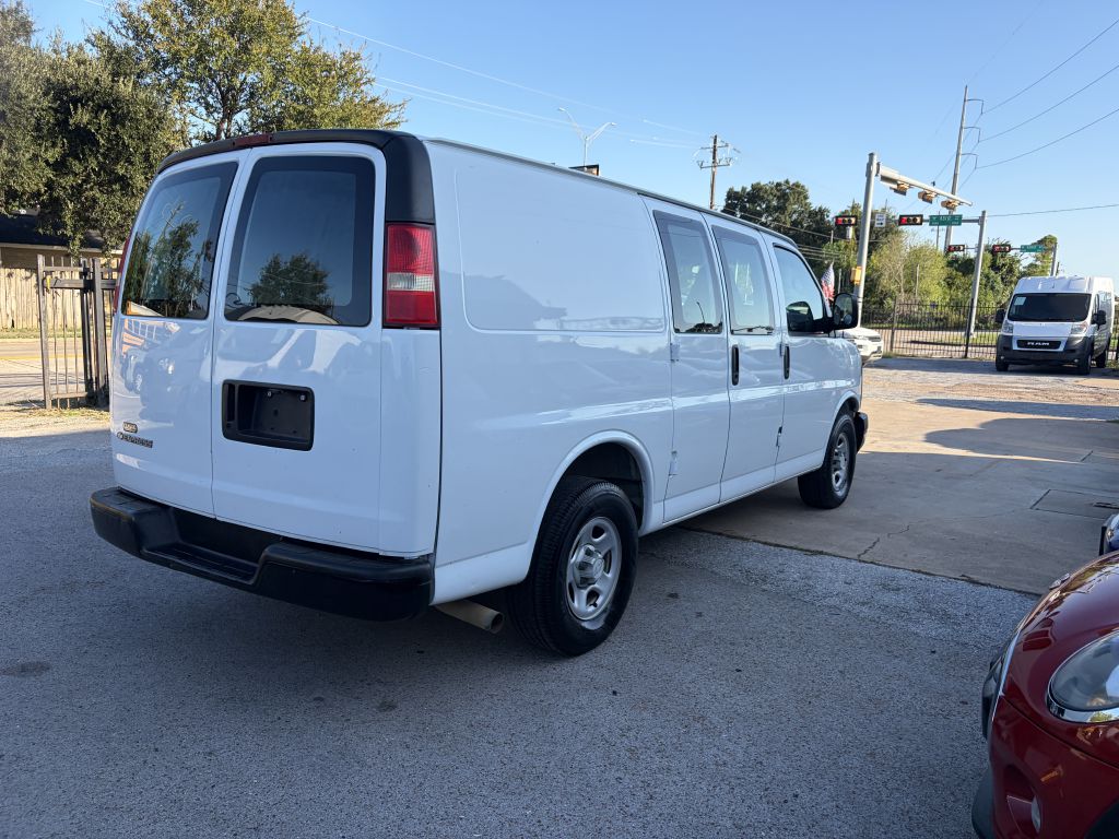 Photo 29 of this CHEVROLET EXPRESS G1500