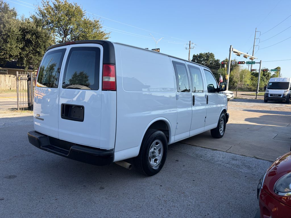 Photo 30 of this CHEVROLET EXPRESS G1500