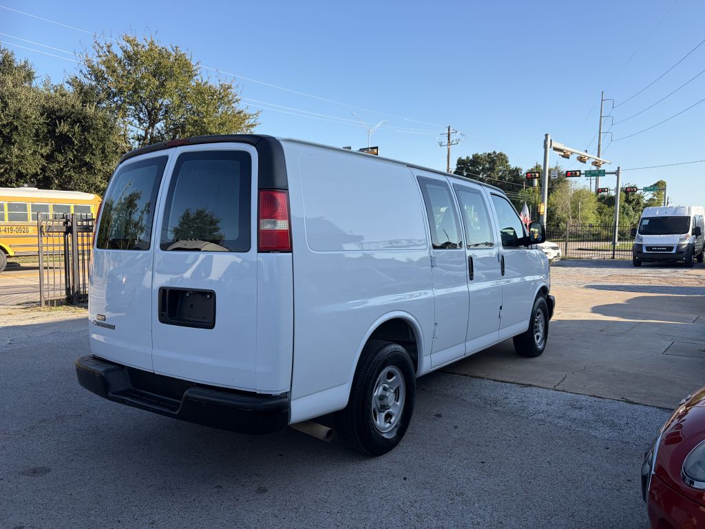 Photo 31 of this CHEVROLET EXPRESS G1500