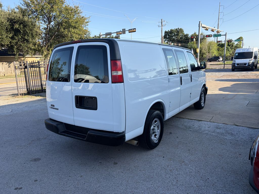 Photo 34 of this CHEVROLET EXPRESS G1500