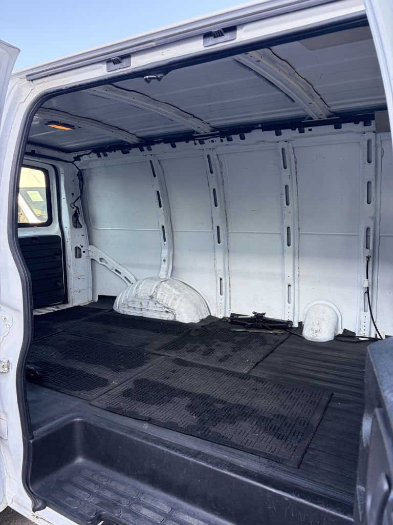 Photo 37 of this CHEVROLET EXPRESS G1500