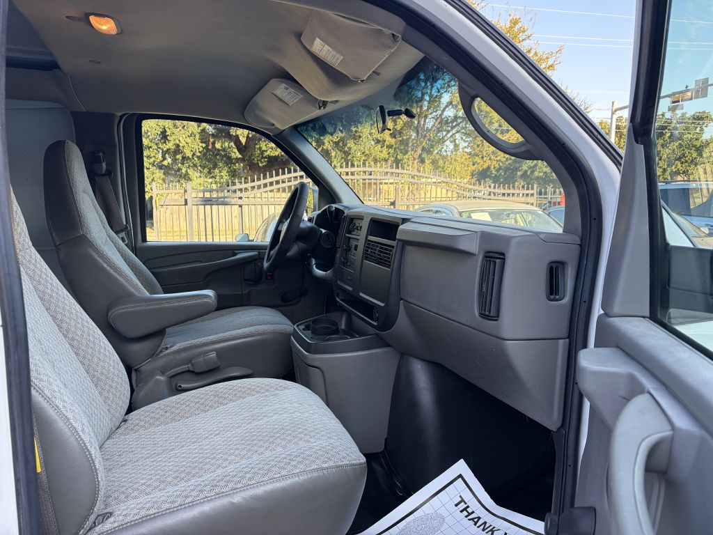 Photo 39 of this CHEVROLET EXPRESS G1500
