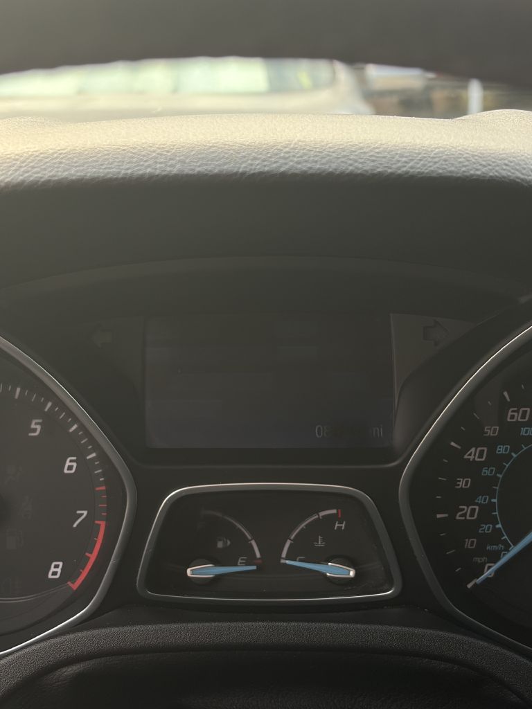 Photo 15 of this FORD FOCUS
