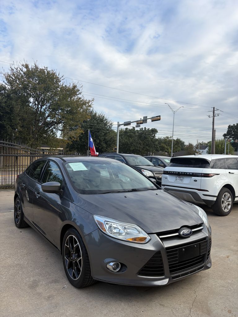 Photo 26 of this FORD FOCUS