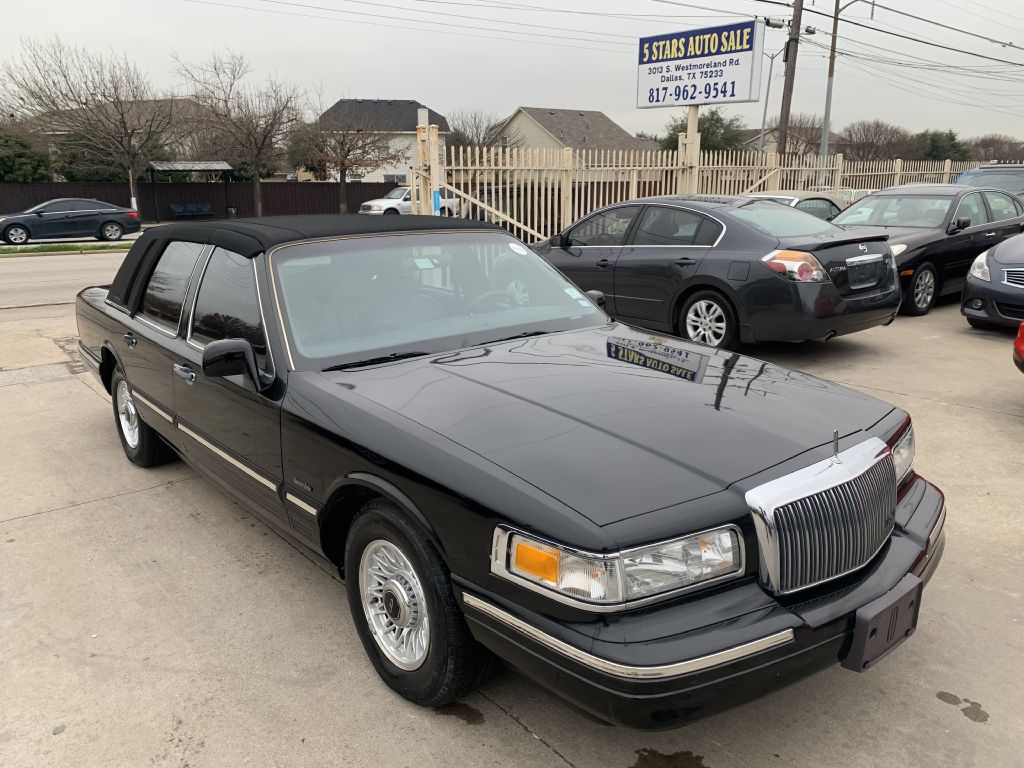 Lincoln Town Car for Sale in Dallas, TX | Auto.com