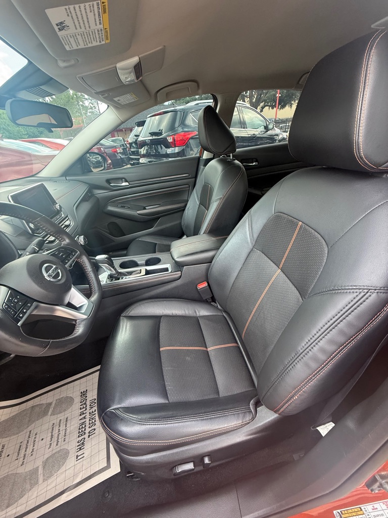 Photo 29 of this NISSAN ALTIMA