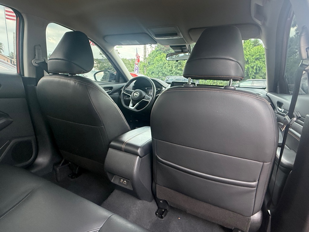 Photo 21 of this NISSAN ALTIMA