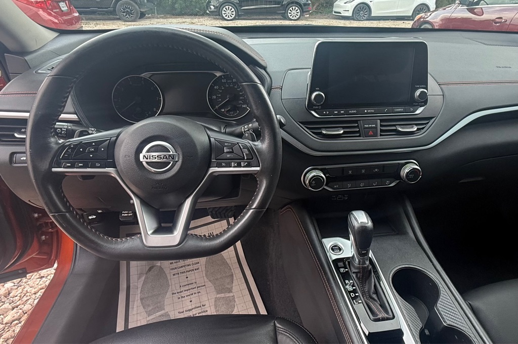Photo 12 of this NISSAN ALTIMA