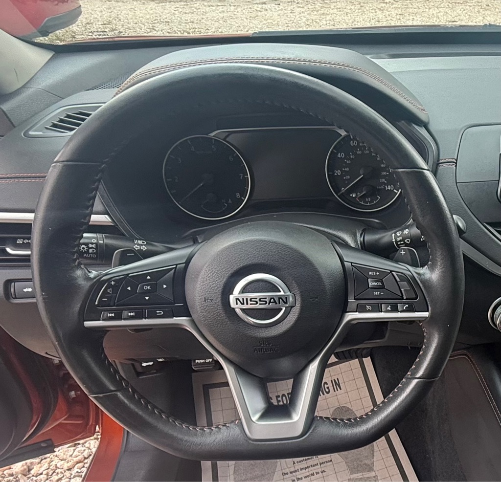 Photo 14 of this NISSAN ALTIMA