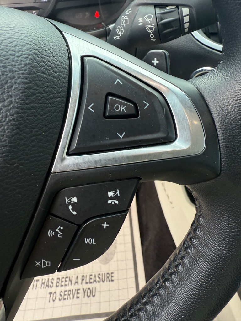 Photo 20 of this FORD EDGE