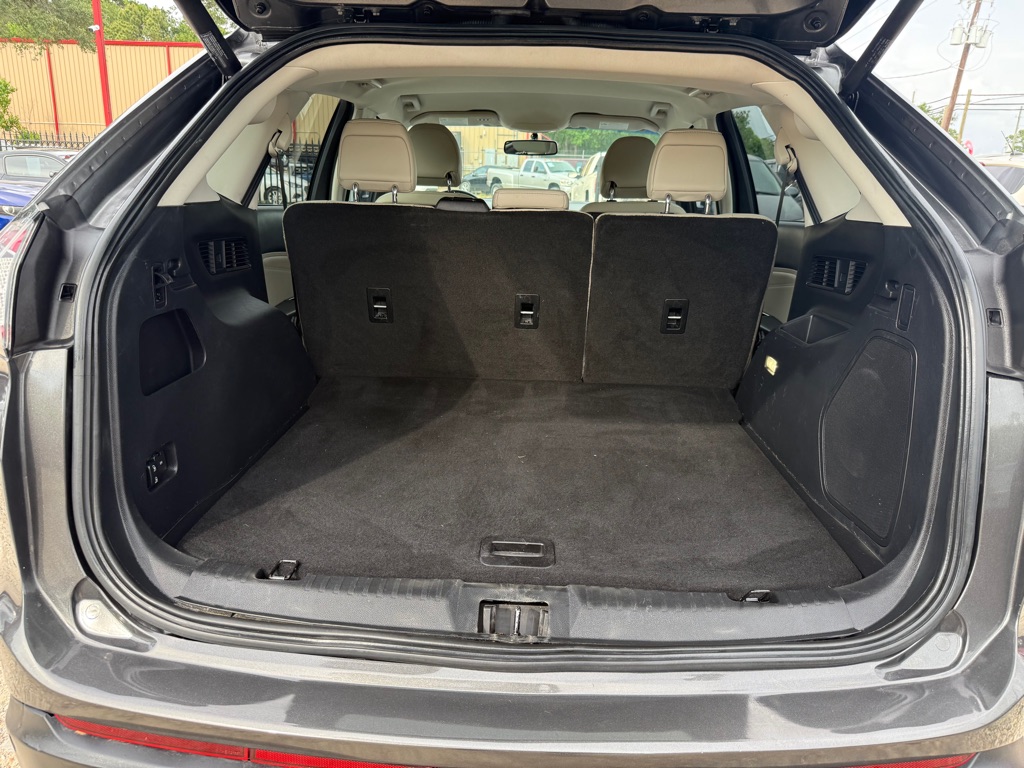 Photo 24 of this FORD EDGE