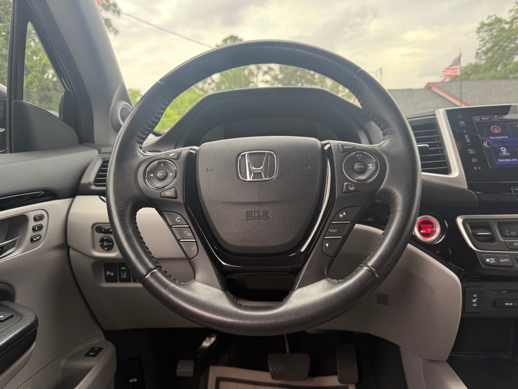 Photo 34 of this HONDA PILOT