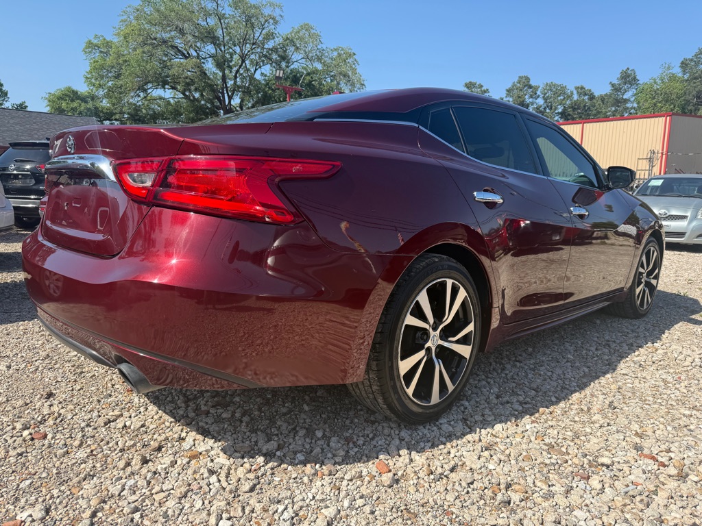 Photo 6 of this NISSAN MAXIMA