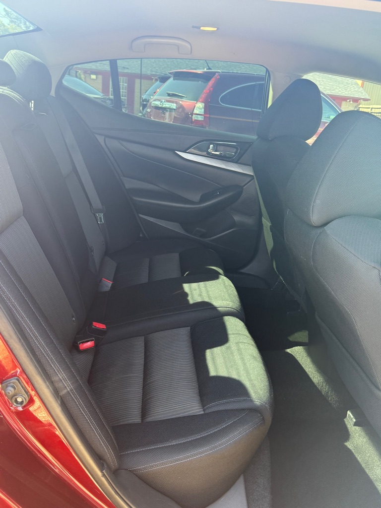 Photo 38 of this NISSAN MAXIMA