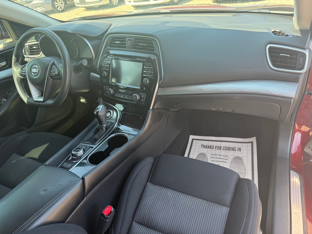 Photo 40 of this NISSAN MAXIMA