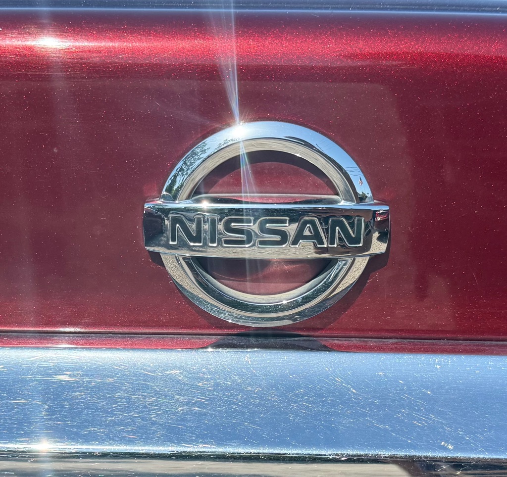 Photo 11 of this NISSAN MAXIMA