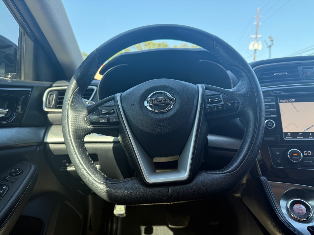 Photo 30 of this NISSAN MAXIMA