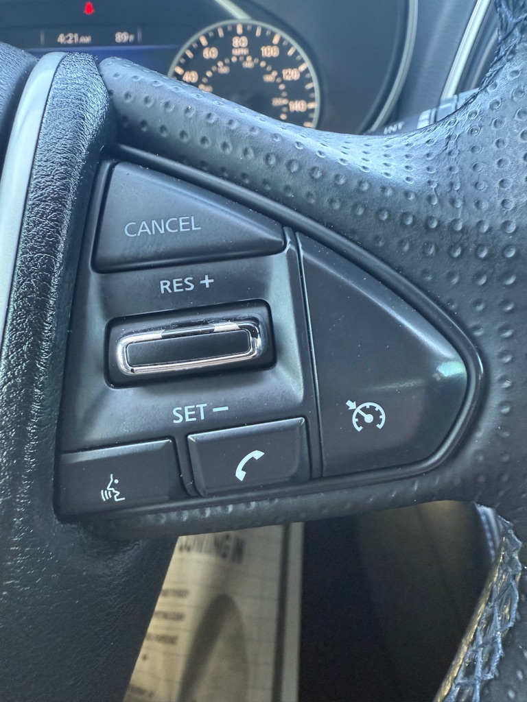 Photo 25 of this NISSAN MAXIMA