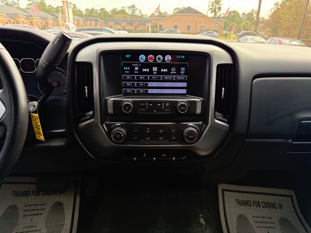 Photo 21 of this CHEVROLET SILVERADO 1500