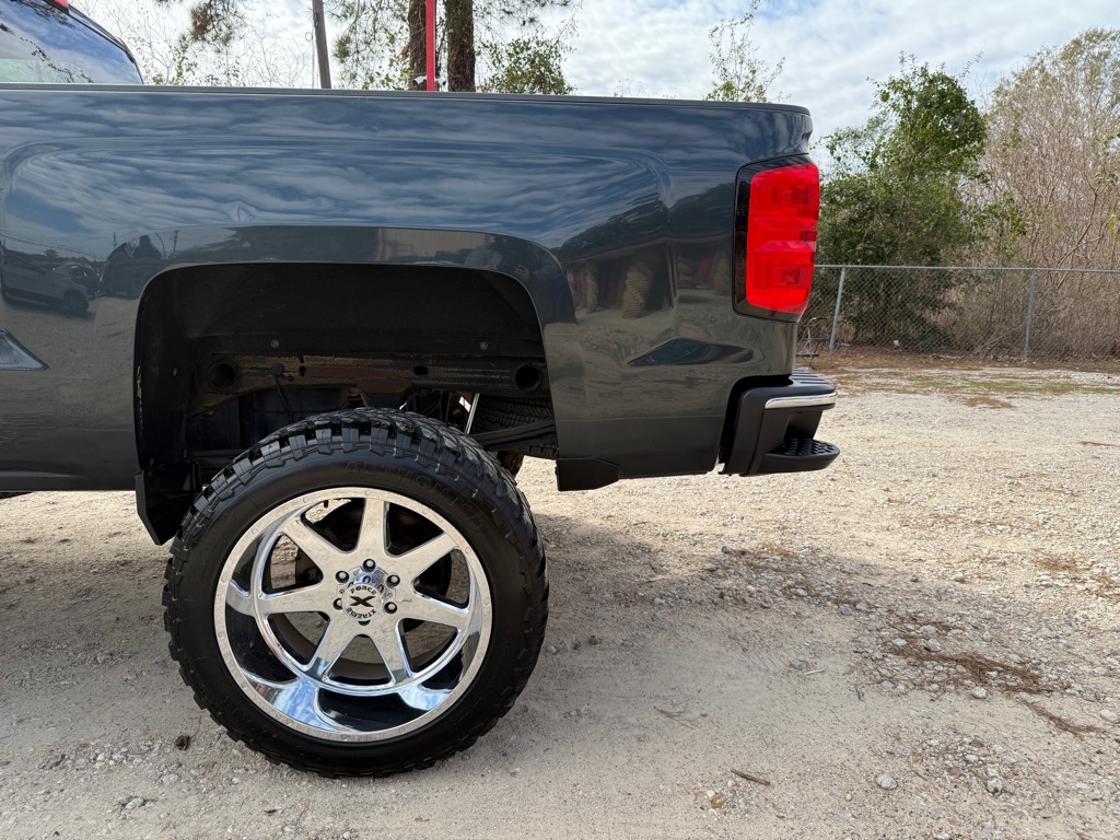 Photo 10 of this CHEVROLET SILVERADO 1500