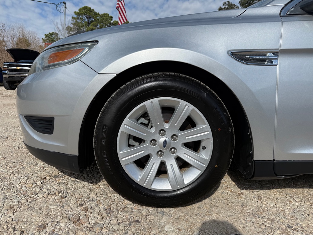 Photo 29 of this FORD TAURUS