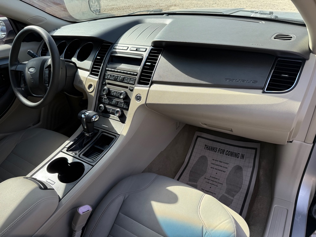 Photo 20 of this FORD TAURUS